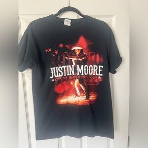 Justin Moore Black Tour  T-Shirt